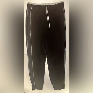 Athleta Women's‎ Size 6 Black White Polyester Brooklyn Jogger Pants Track Pants
